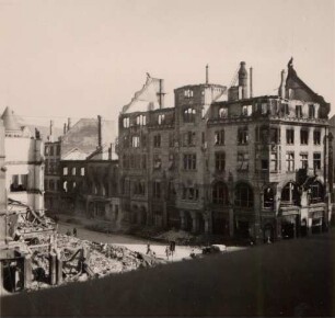 Zerstörungen Zweiter Weltkrieg - Stadtgebiet. Kaiserstraße 144 (Gasthaus "Zum Moninger") und Karlstraße