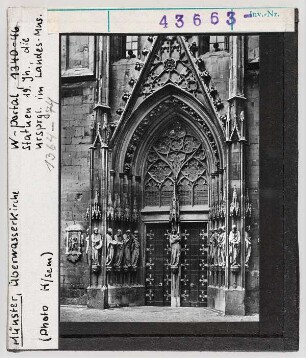 Münster, Überwasserkirche, Westportal, Statuen des 19. Jhds. (Originalstatuen befinden sich im Landesmuseum)
