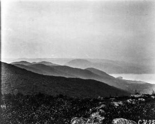 Der Hudson River : Blick auf der Hudson River, der sich durch die Hudson Highlands schlängelt.