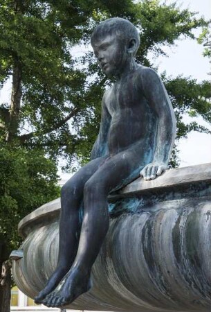 Hygieia-Brunnen — Brunnenfigur