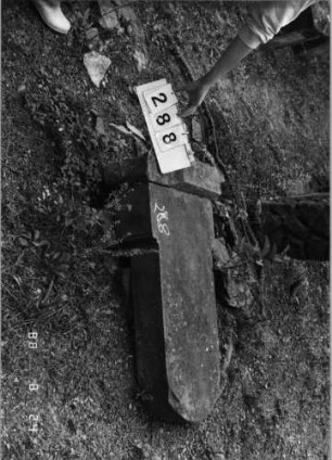 Grabstein 288 (Index: 100095738) Maße HxBxT: 109x42x20 cm Besonderheit: Kindergrab: Grabstein 288