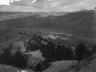 Talblick : Blick von einem Bergrücken in ein Tal
