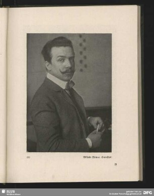 [Der Mann mit Schnauzer]
