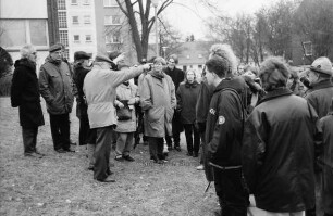 Ausstellung "Zwangsarbeiterlager Wiesenfeld" im Schulzentrum Glinde: Führung durch das ehemalige "Lager Wiesenfeld"