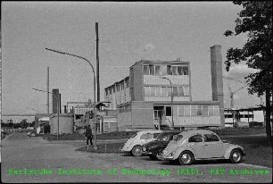 Außenansicht des Gebäudekomplexes der Entaktivierung (flüssig), von Südwesten