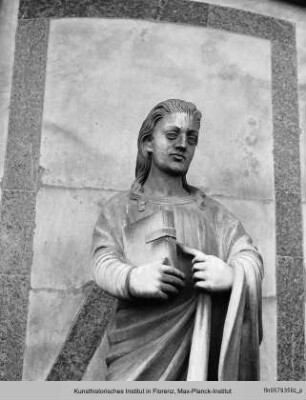 Statue eines Apostels