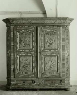Kleiderschrank