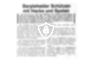 Bargteheider Schützen mit Hacke und Spaten