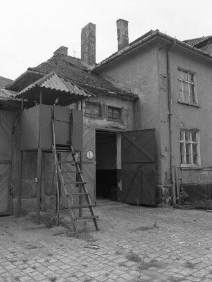 Dresden-Übigau, Klingerstraße. Pionierkaserne Übigau (1913). Kommandantenhaus (Washingtonstraße/Ecke Werftstraße). Seiteneingang und Wachturm