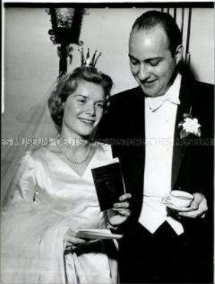 Die frisch vermählten Georg Adenauer und Ulla Britta Jeansson