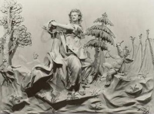 Stuckrelief mit Musizierenden : Jagdschloss Hubertusburg, Schlosskapelle. Stuckrelief wohl mit Miriam über der linken Empore.