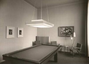 Dresden, Lingnerschloss, Innenaufnahme, Billardzimmer : 1957 bezog der Dresdner Klub, später Dresdener Klub der Intelligenz, das Lingnerschloss. Es wurde dafür 1956/57 umgebaut.