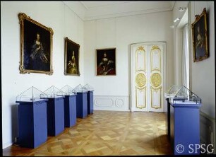 Berlin, Schloss Charlottenburg, 1. Wohnung Friedrichs II., Schlafkammer, R. 356 (Präziosenkabinett).