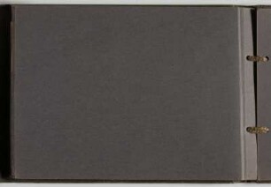 Albumseite (unbestückt) : Album einer Fahrt nach Dittersbach und einer Reise ans Meer 1906. Kartoneinband, geprägt mit Kordelbindung; 13,2 x 18,6 x 1 cm (ab 1906). Dresden: SLUB/DF 2017.A.403