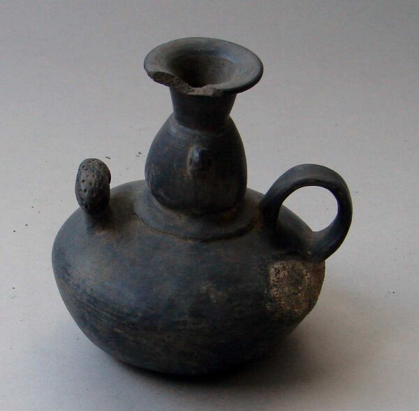 Clay vessel