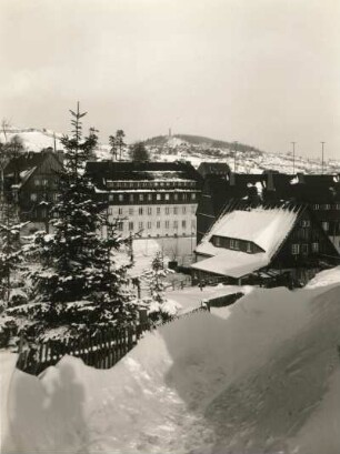 Altenberg. Rathaus. Winterbild mit Geisingberg
