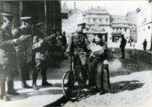 Reichswehr am Plan in Eisleben während der Märzkämpfe 1921