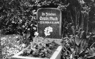 Triebischtal-Garsebach. Grabmal des Müllers Erwin Muck, Bergfriedhof in Garsebach