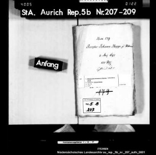 Ursprünglicher Gläubiger: Margaretha Elisabeth Hohlen, verwitwete Hoppe Gläubiger im Jahre 1744: Rezeptor Johann Hoppe Höhe des Kredits bzw. der Schuld: 100 Reichstaler Jahr der Aufnahme des Kredits bzw. Jahr des Entstehens der Schuld: 1697