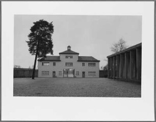 Torgebäude, Sachsenhausen