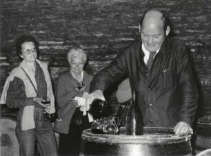 Weinverkostung im Chateau Pommard bei Beaune