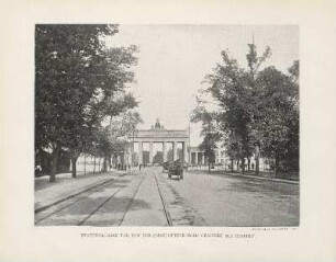 Brandenburger Tor, von der Charlottenburger Chaussee aus gesehen