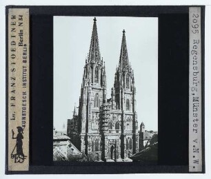Regensburg, Dom : Außenansicht von NW, Doppelturmfassade