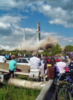 Sprengung des Kraftwerks Harbke. 10.05.1994