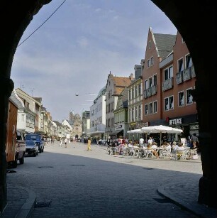 Speyer.Maximilianstraße. Blick nach Osten in Richtung des Domes