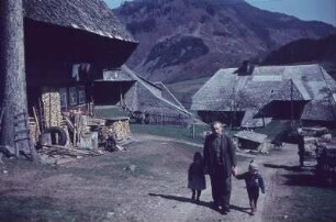 Präg (Todtnau). Großvater mit Zwillingsenkeln