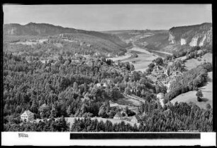 Sächsische Schweiz. Niederrathen gegen Rauenstein, Elbtal abwärts und Basteiwände. Blick vom Gamrig nach Westsüdwest