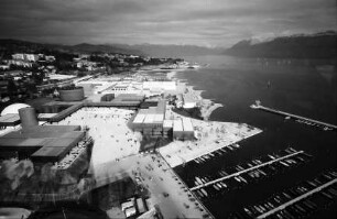 Lausanne: Blick vom Spiralturm auf Ostteil und Seeufer