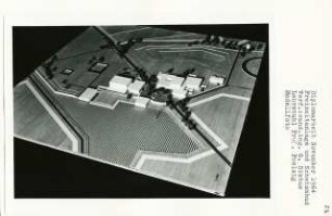 Freizeitanlage und Schwimmbad, Dorsten-Wulfen (Diplomarbeit bei Peter Poelzig): Modellfoto 1:500