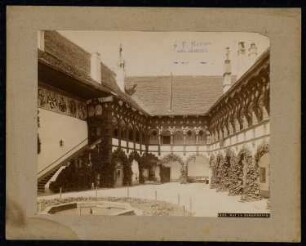 Schallaburg, Schallaburg: Burghof