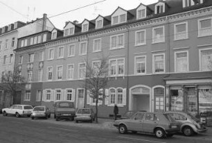 Sanierung der im Besitz der Volkswohnung GmbH befindlichen Häuser Baumeisterstraße 22 und 24 unter Erhaltung der Fassaden
