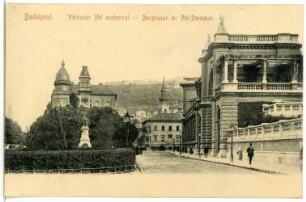 Budapest. Burgbazar mit Ybl-Denkmal : Budapest. Burggarten-Basar (1874-1882; Miklós Ybl) mit Ybl-Denkmal (1896; Ede Mayer)