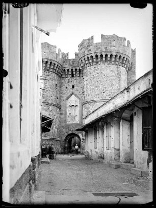 Rhodos, Katharinentor (Hafentor)