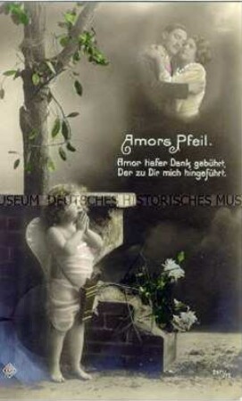 Postkarte mit Liebespaar und Amor