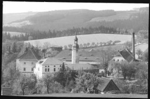 Klingenberg in Sachsen. Blick auf das Rittergut mit Herrenhaus und Turm