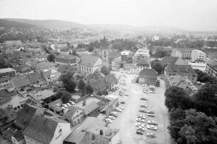 Lörrach: Blick vom Hochhaus auf Burgplatz mit Stadtkirche