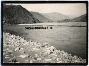 Flussüberquerung am Río Pilaya