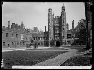 Eton College, Hof