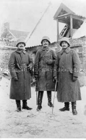 Drei Soldaten im Schnee