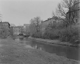 Blick über den Mühlgraben zur Mühlbrücke
