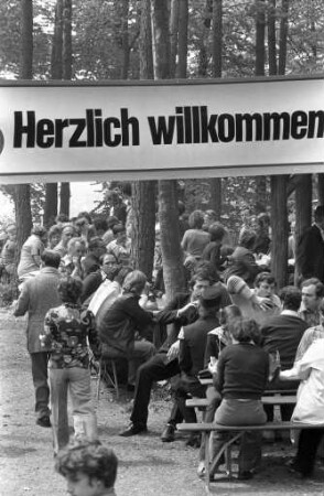 Drittes Turmberg-Waldfest, veranstaltet vom Musikverein Durlach und vom Spielmannszug der Freiwilligen Feuerwehr Durlach