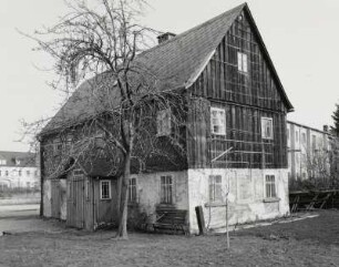 Neukirch, Wohnstallhaus : Neukirch. Wohnstallhaus, Dorfweg 11, (um 1800). Hofansicht