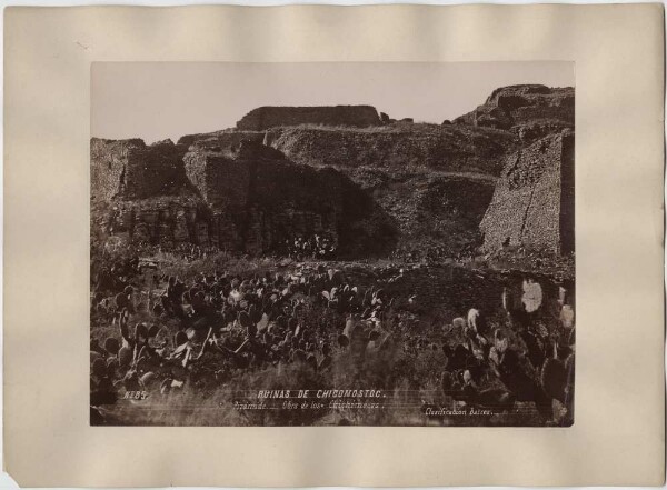 View from the west of the buildings on the second level of La Quemada. (after Batres chichimekisch)