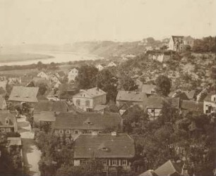 Dresden-Loschwitz. Blick vom Kirchturm über den Ort gegen den Elbhang nach Nordwesten