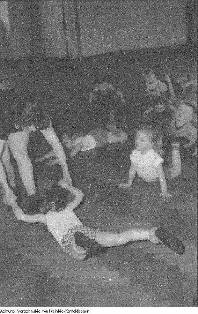 Altenberg, Schellerhau, Wintersportfest, Dresden, Hallen-Handball, Bogenschießen, Kindersport im Rathaus, Gustav-Adolf "Täve" Schur und die Friedensfahrer in Dresden, u.a., November 1959 - September 1960