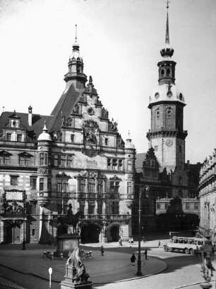 Dresden, ehem. Residenzschloss; Georgentor und Schlossplatz von der Brühlschen Terrasse; Dunger; Gustav; Frölich, Gustav
